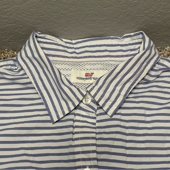 Vineyard Vines Women’s White and Blue Striped Shirt - Picture 7 of 16